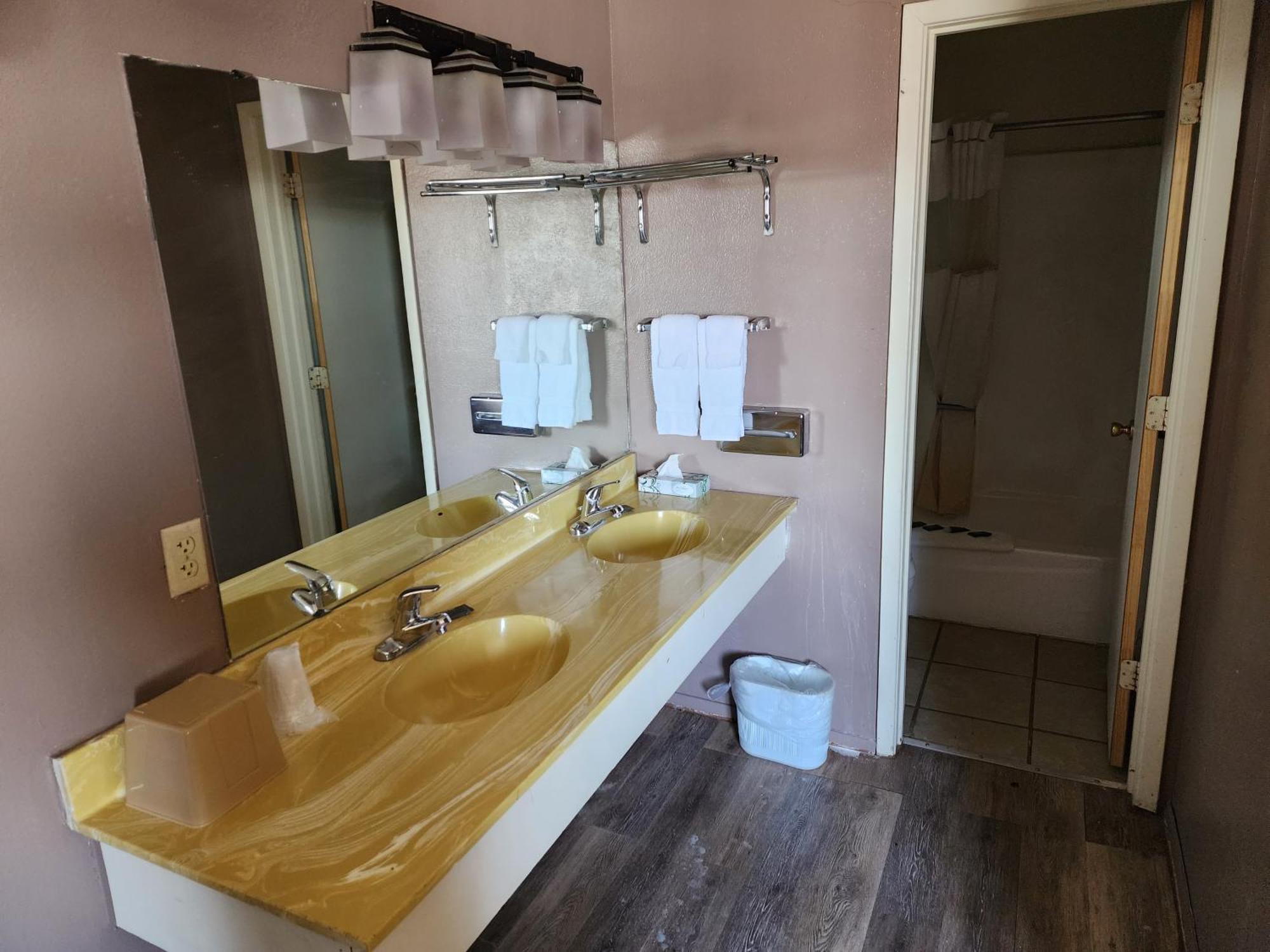 Satellite Inn Аламогордо Экстерьер фото